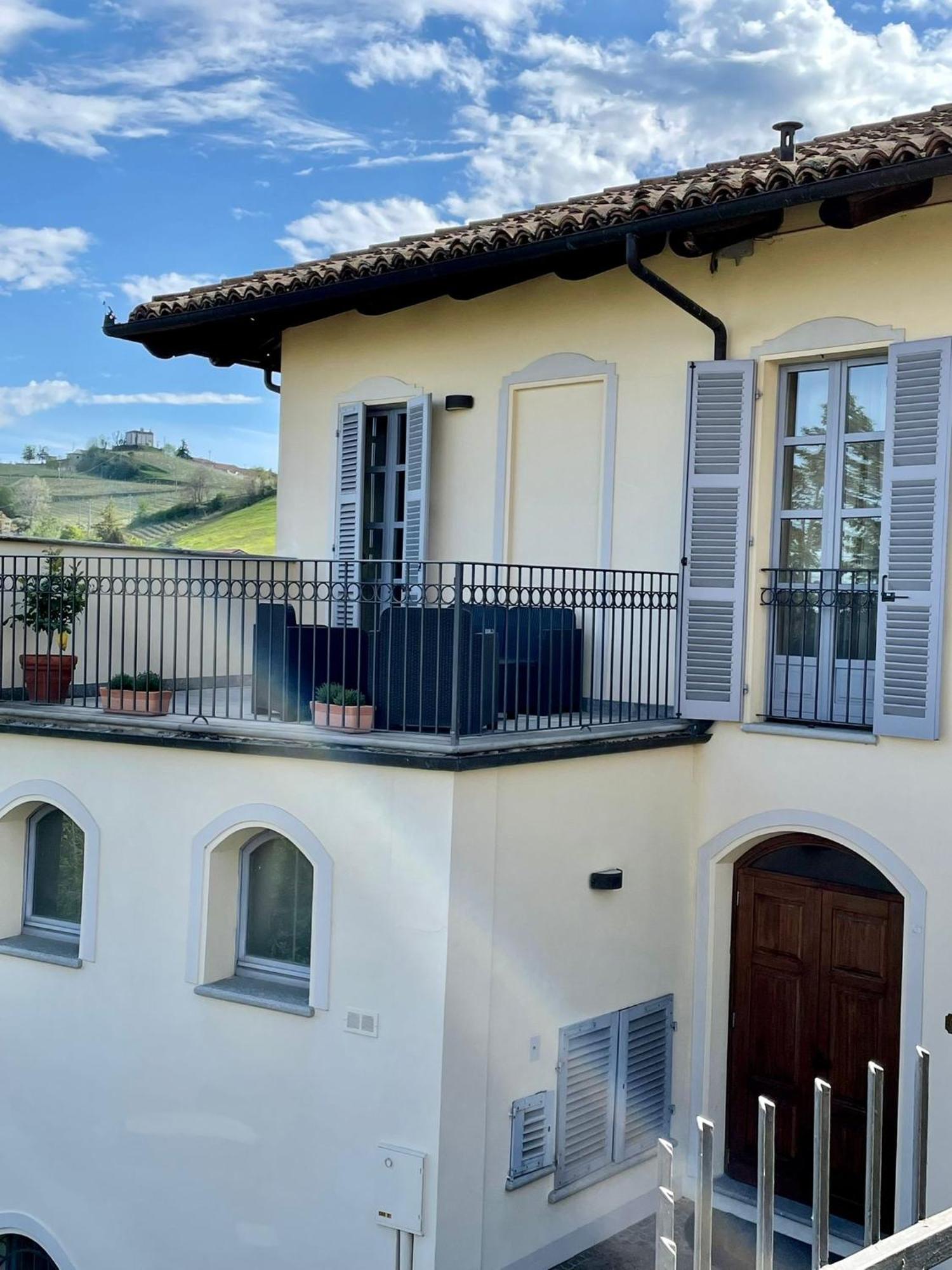 Albergo Castiglione Langhe Castiglione Tinella ภายนอก รูปภาพ