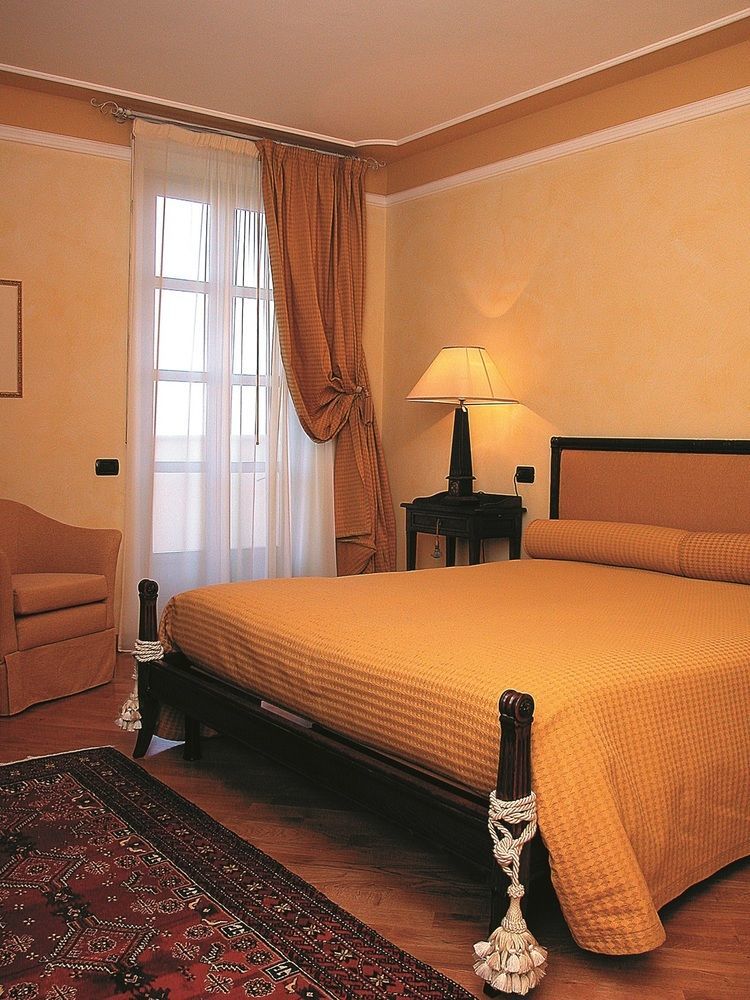 Albergo Castiglione Langhe Castiglione Tinella ภายนอก รูปภาพ