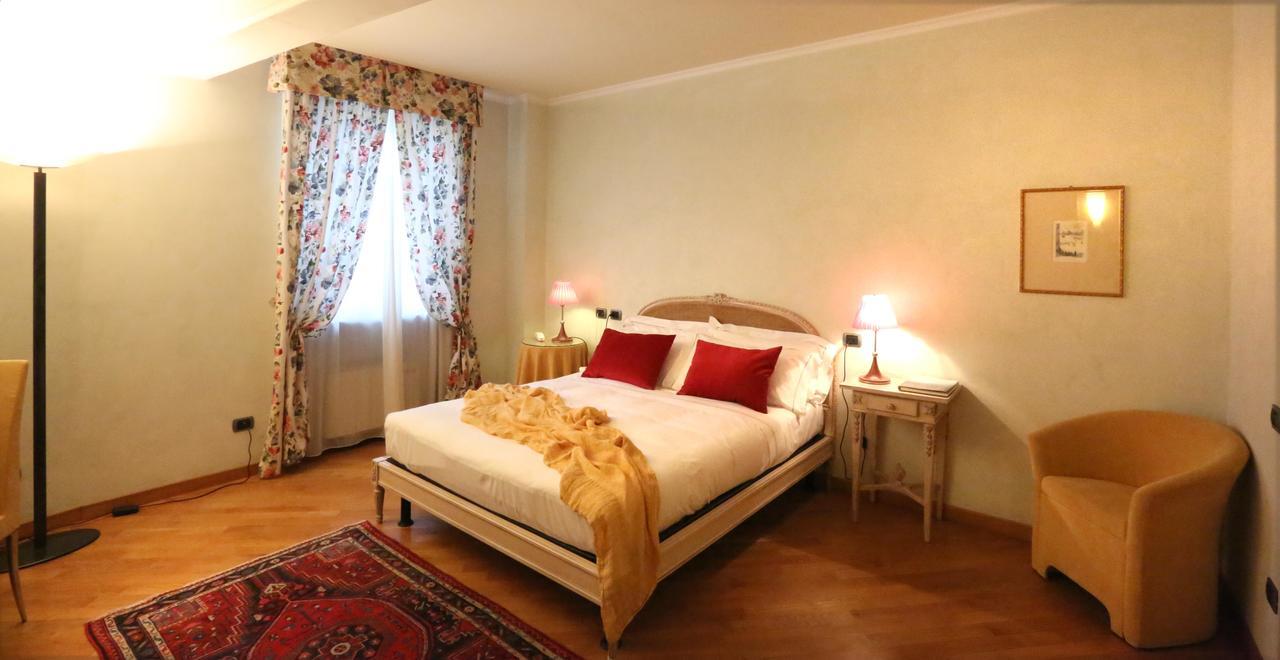 Albergo Castiglione Langhe Castiglione Tinella ภายนอก รูปภาพ