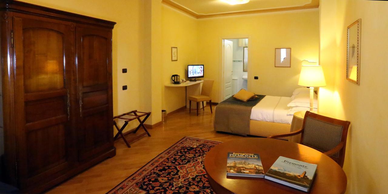 Albergo Castiglione Langhe Castiglione Tinella ภายนอก รูปภาพ